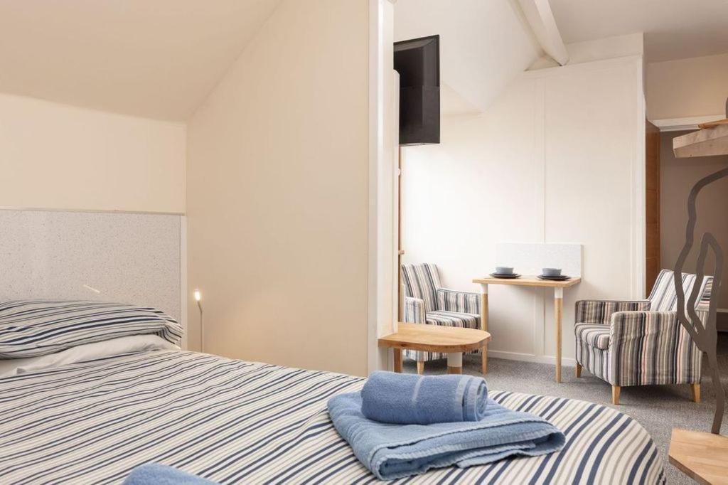 Silver Street Suites Whitby Eksteriør billede